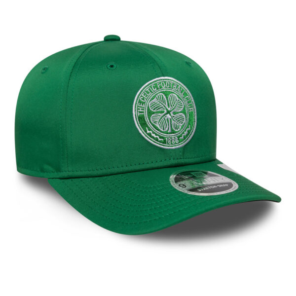 CELTIC- GREEN CLUB CREST 9SEVENTY NEW ERA SNAPBACK HAT