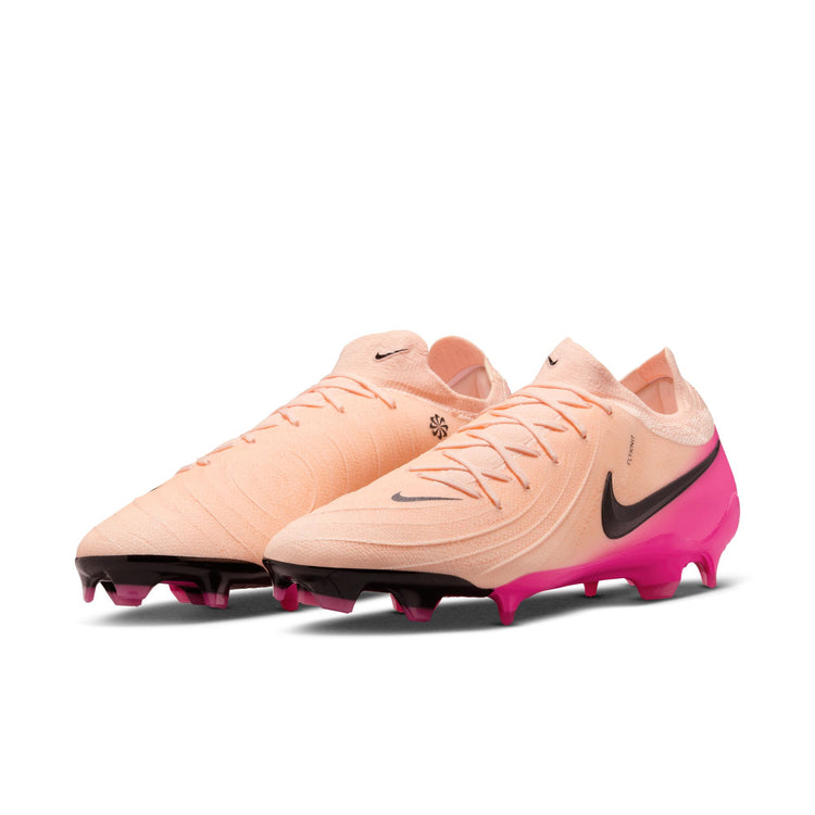 Nike Phantom GX 2 Pro FG Men's – World Of Soccer Canada