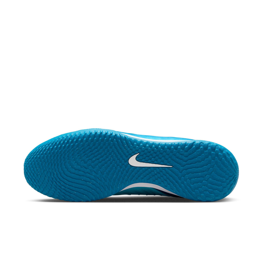 Nike Phantom GX II Academy IN Adult – World Of Soccer Canada