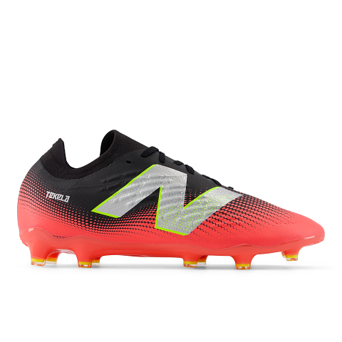 New Balance Tekela Magia Low Laced FG V4+ Adult